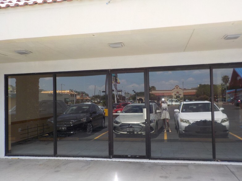 More Photos Of 1902-1906 S 10th St, McAllen Daycare Center For Lease