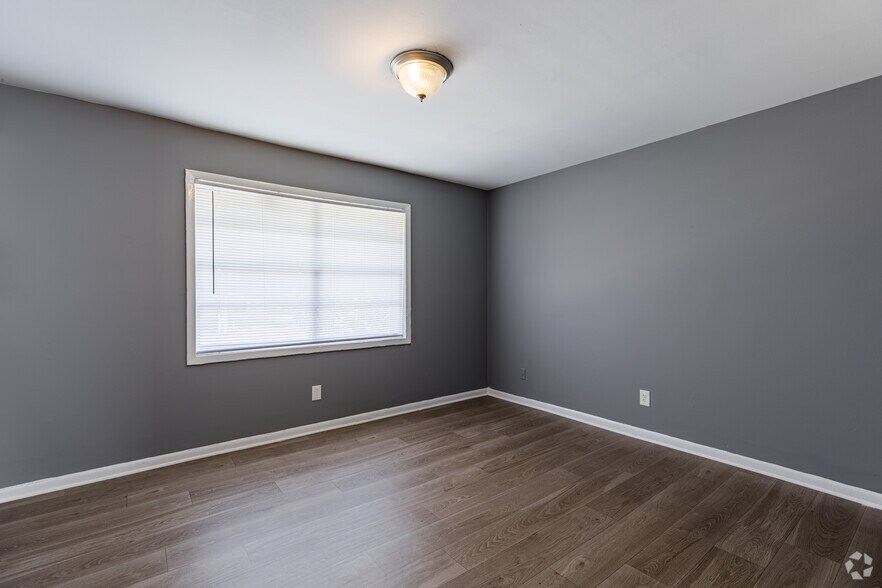 More Photos Of 1988 Plaza Ln SW, Atlanta Apartments For Sale