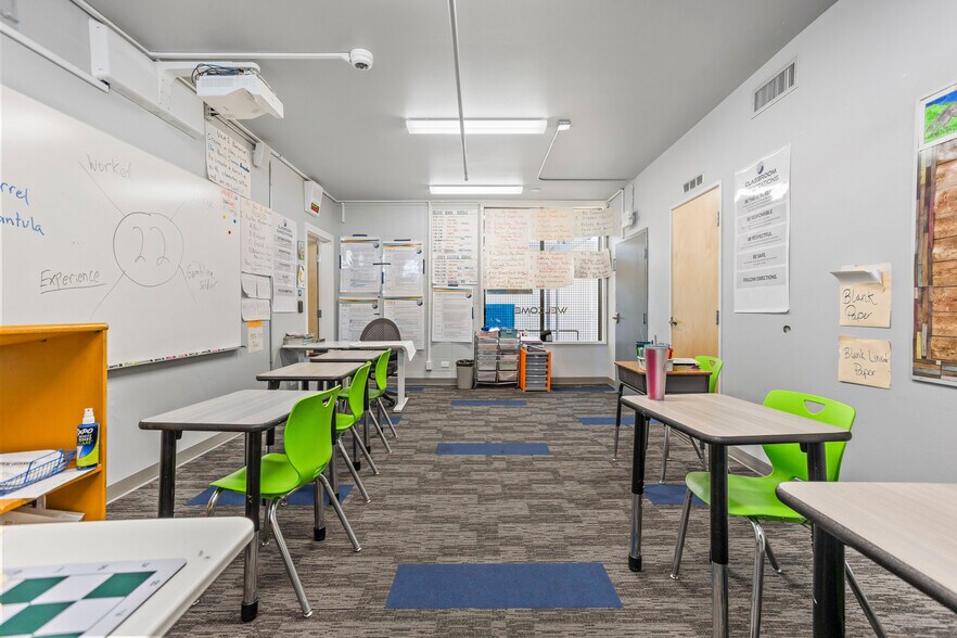 More Photos Of 611 W Columbia St, Pasco Office For Sale