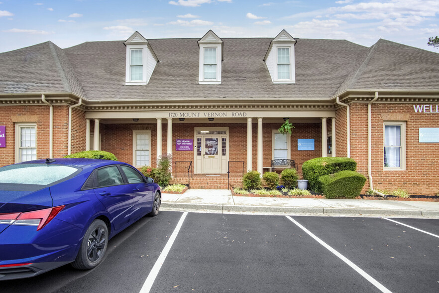 Primary Photo Of 1720 Mt Vernon Rd, Atlanta Medical For Sale