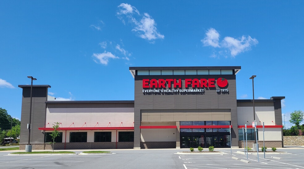 More Photos Of 4105 Brian Jordan Pl, High Point Freestanding For Sale