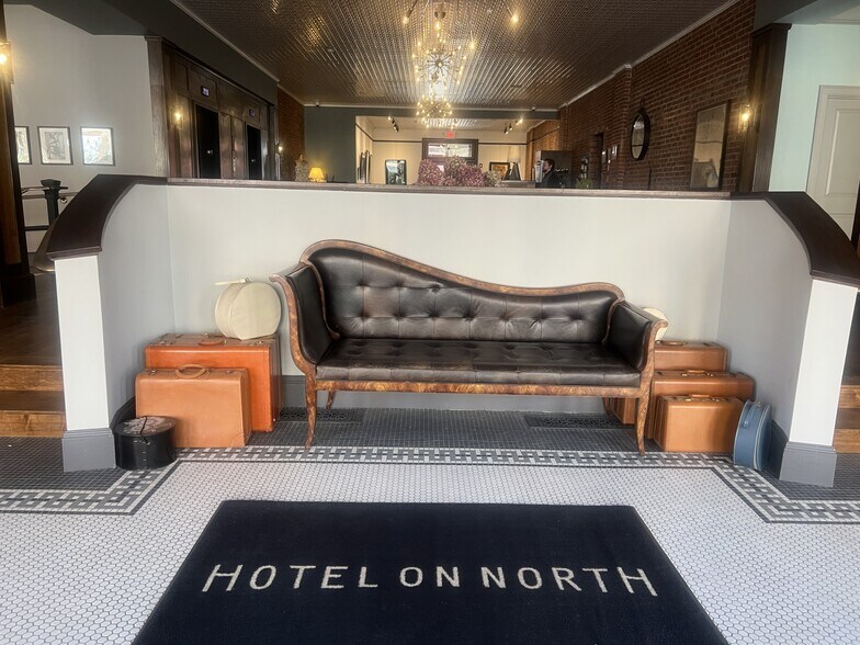 More Photos Of 297 North St, Pittsfield Hotel For Sale