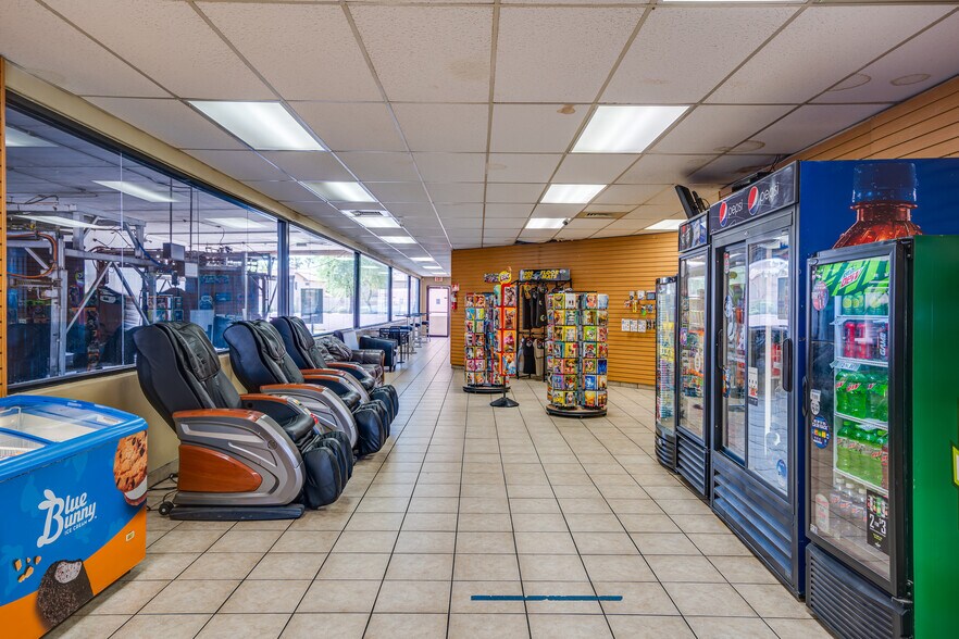 More Photos Of 5690 W Peoria Ave, Glendale Carwash For Sale