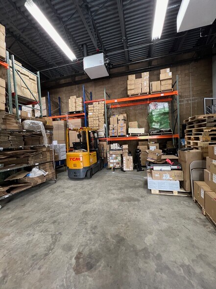 More Photos Of 41 Orchard St, Ramsey Warehouse For Lease