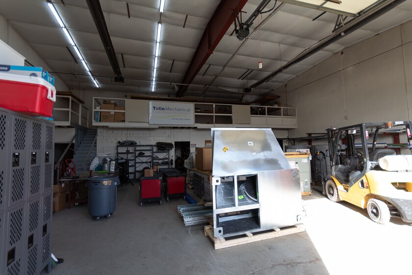 More Photos Of 2020 Airway Ave, Fort Collins Light Manufacturing For Lease