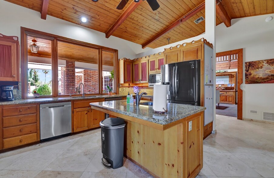 More Photos Of 1625 N Cherry Cir, Mesa Assisted Living For Sale