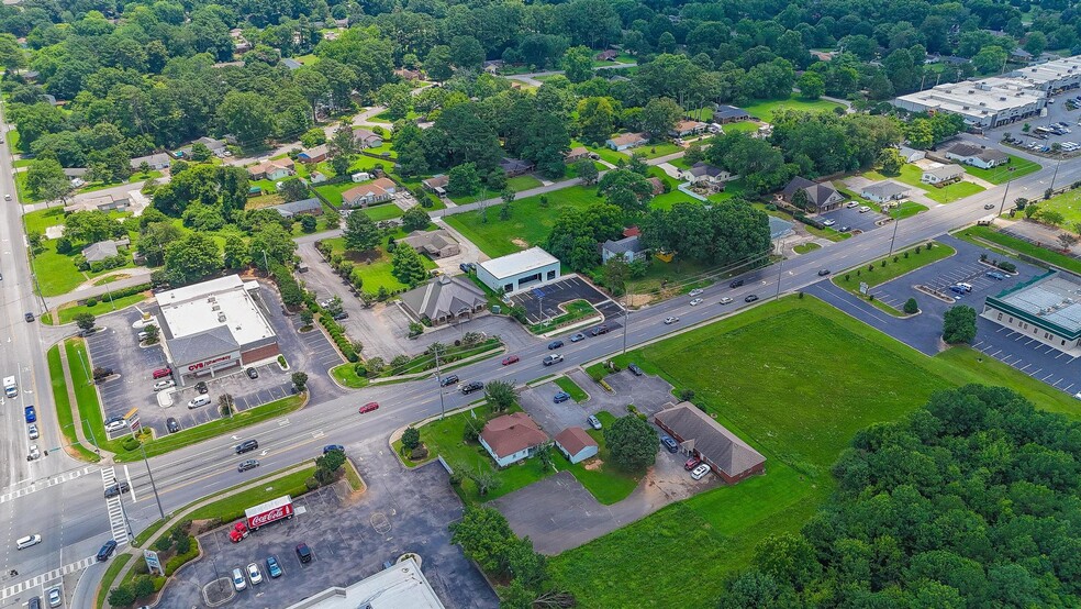 More Photos Of 269 Hughes Rd, Madison Office For Lease