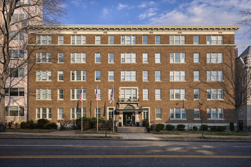 Primary Photo Of 2807 Connecticut Ave NW, Washington Apartments For Sale