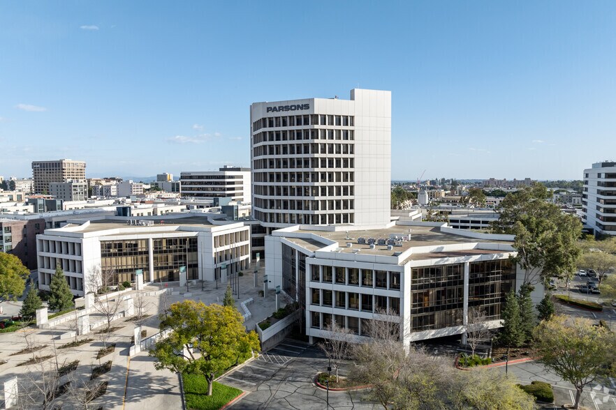 More Photos Of 100 W Walnut St, Pasadena Office For Lease
