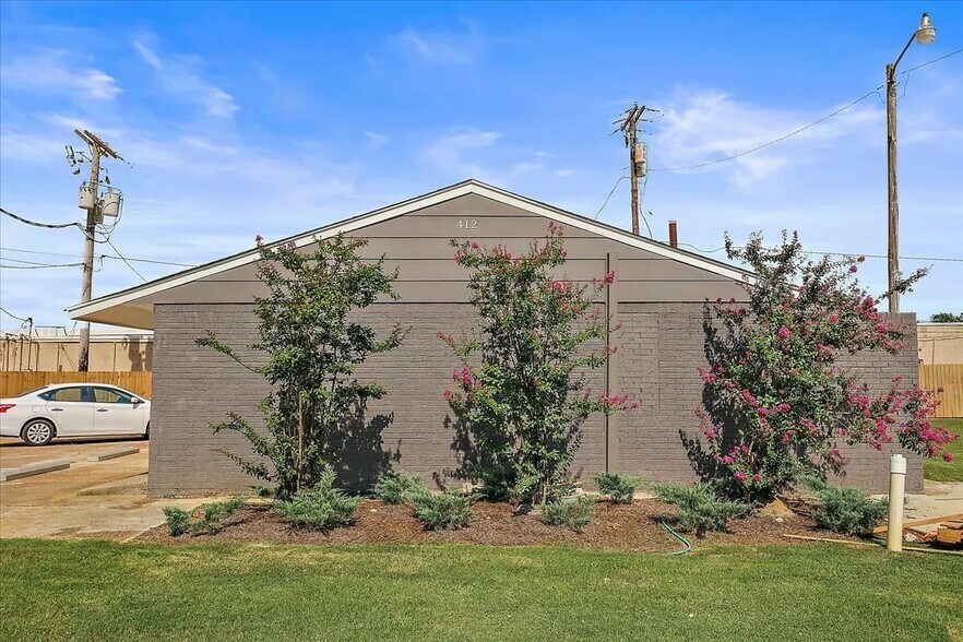 More Photos Of 409-412 Pearl Dr, Pearl Apartments For Sale