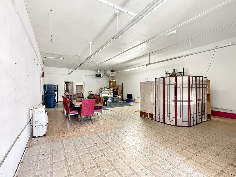 More Photos Of 342 Main St, Delta General Retail For Sale