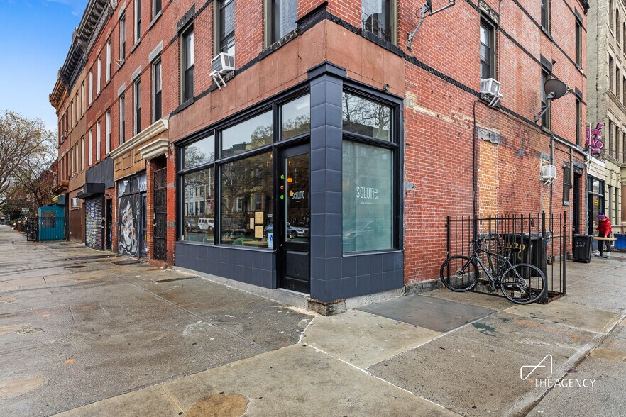Primary Photo Of 478 Halsey St, Brooklyn General Retail For Lease