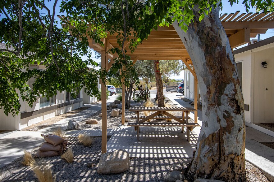 More Photos Of 7382 Olympic Rd, Joshua Tree Apartments For Sale