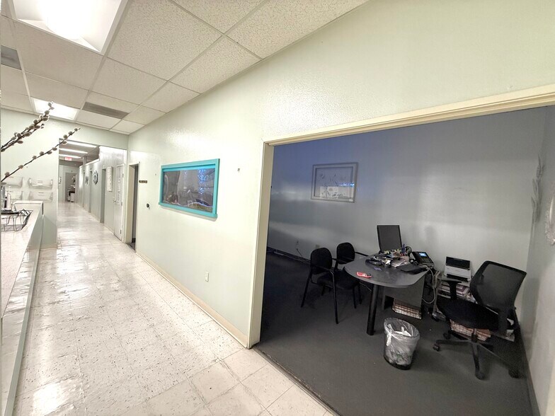 More Photos Of 3015 S Crenshaw Blvd, Los Angeles Medical For Lease