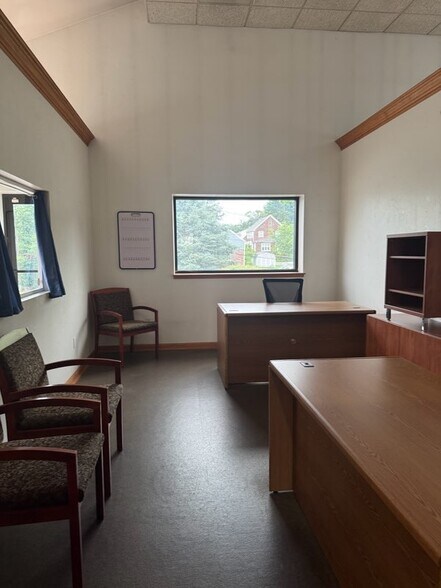 More Photos Of 1101 Lincoln Hwy, North Versailles Showroom For Lease