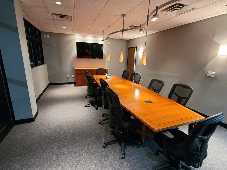 More Photos Of 1685 Terrell Mill Rd SE, Marietta Coworking Space