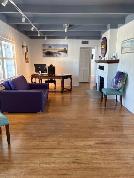 More Photos Of 5032 Calle Minorga, Sarasota Office Residential For Sale