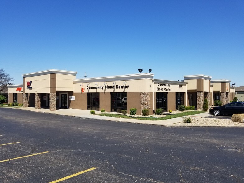 More Photos Of 6220 SW 29th St, Topeka Office For Lease