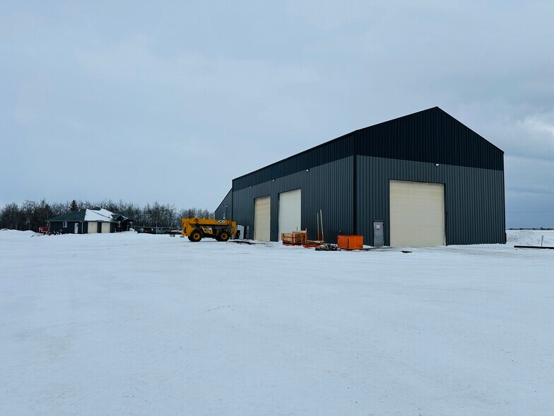 More Photos Of 722003 Range Road 53, Grande Prairie County No 1 Warehouse For Lease