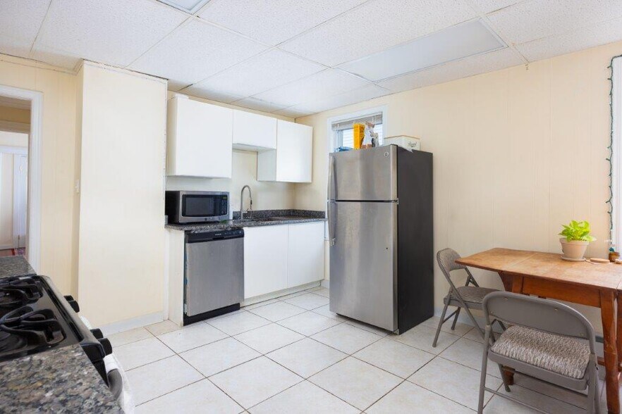 More Photos Of 93 Marion St, Somerville Apartments For Sale