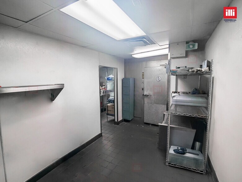 More Photos Of 1219 N Atlantic Blvd, Alhambra Veterinarian Kennel For Lease