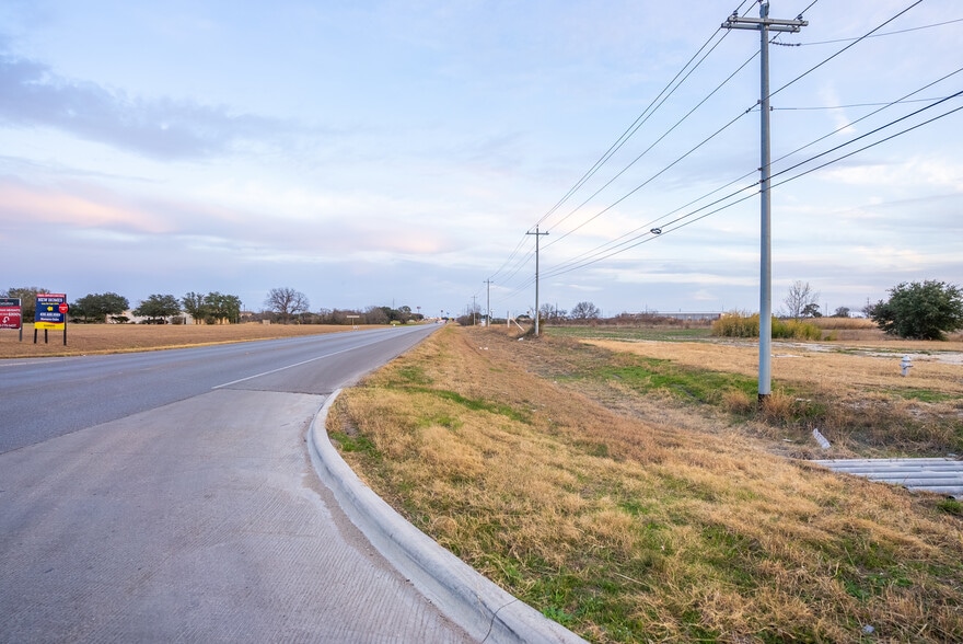 More Photos Of 0 123 Bypass, Seguin Land For Sale