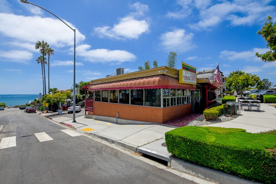More Photos Of 5504 La Jolla Blvd, La Jolla Fast Food For Sale