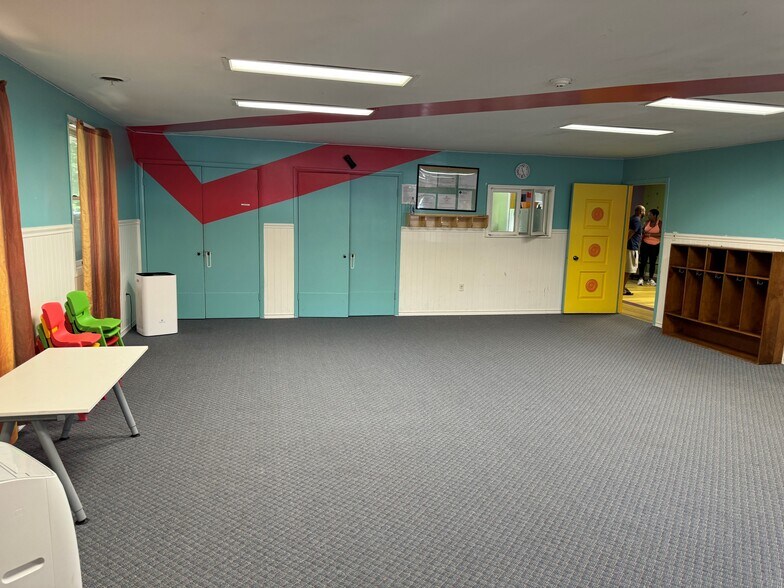 More Photos Of 1329 Route 38, Hainesport Daycare Center For Lease