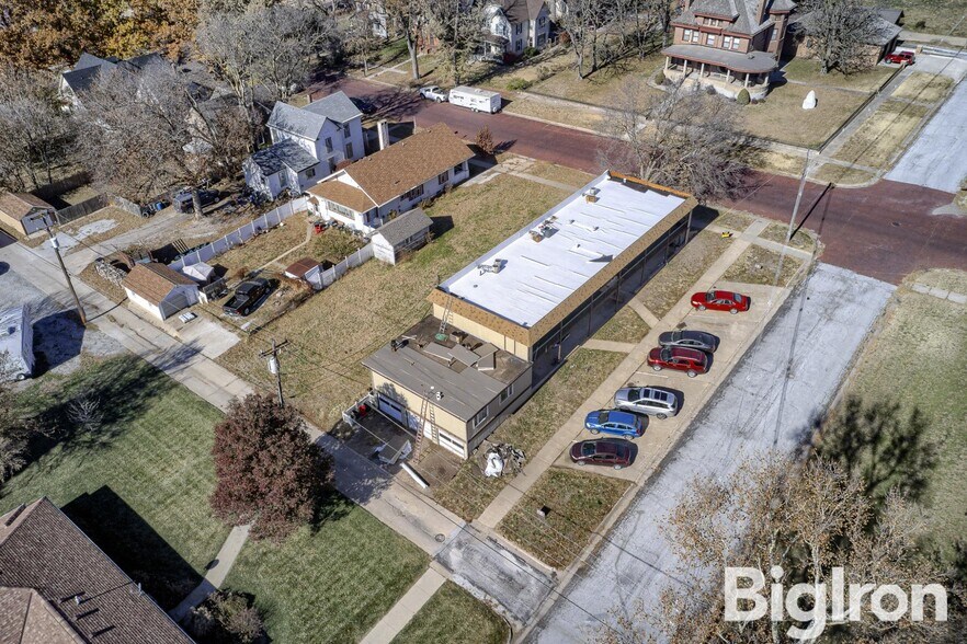 More Photos Of 525 I St, Fairbury Apartments For Sale