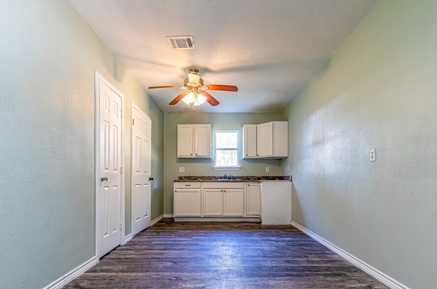 More Photos Of 229 Bishop, Livingston Apartments For Sale