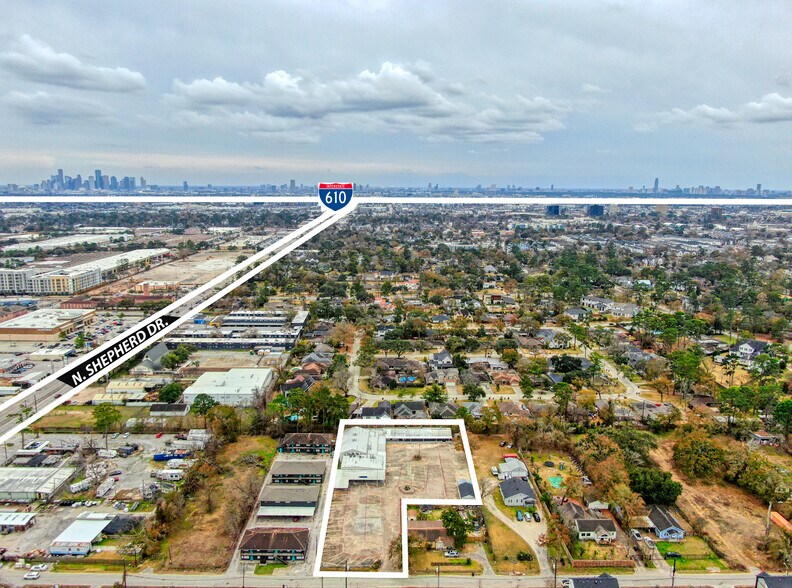 More Photos Of 803 Curtin St, Houston Religious Facility For Sale