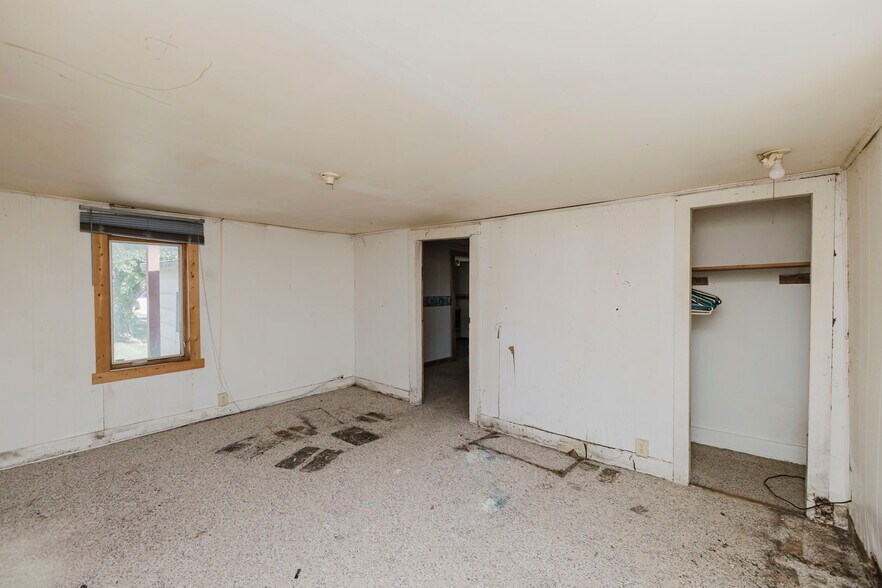 More Photos Of 1610 W 6th Ave, El Dorado General Retail For Sale