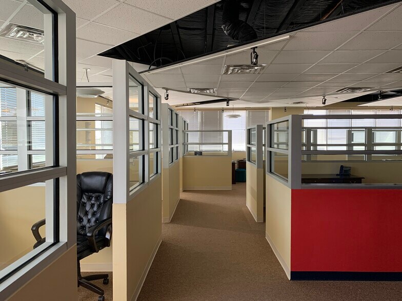 More Photos Of 7170 Westwind Dr, El Paso Medical For Lease