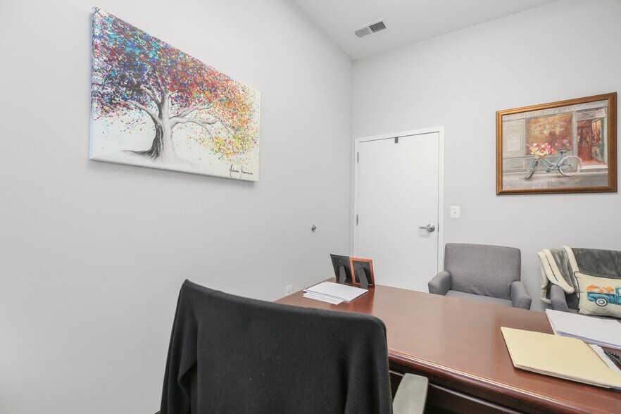 More Photos Of 4520 Plank Rd, Fredericksburg Medical For Lease