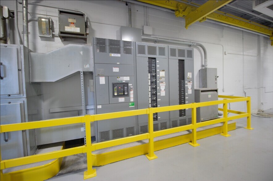 More Photos Of 1390 Mt Read Blvd, Rochester Manufacturing For Lease