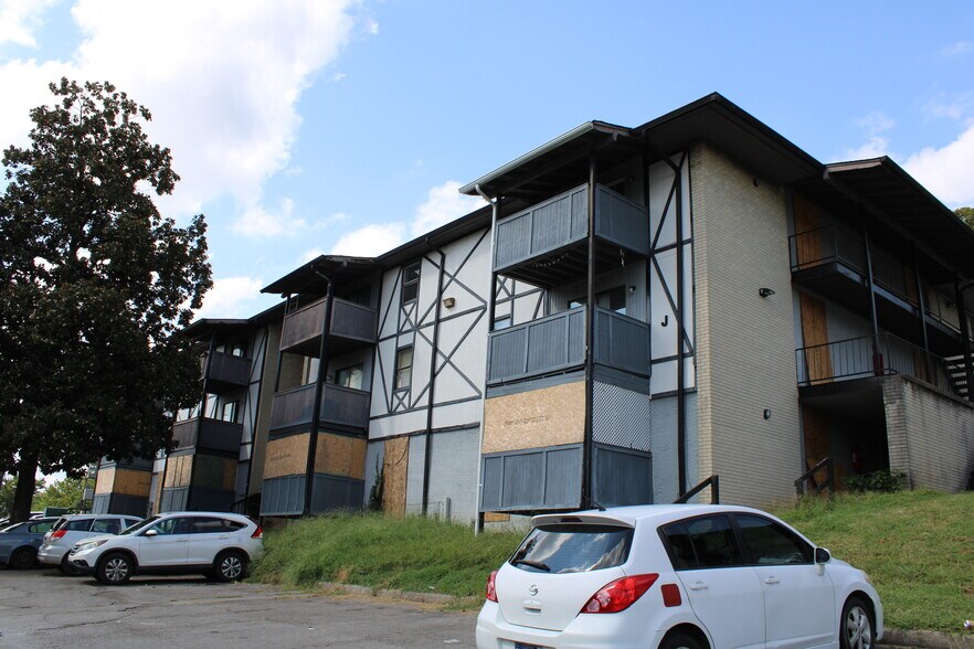 More Photos Of 270 Tampa Dr, Nashville Apartments For Sale
