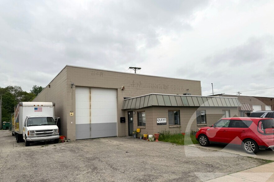 More Photos Of 843 Warehouse Rd, Toledo Warehouse For Lease
