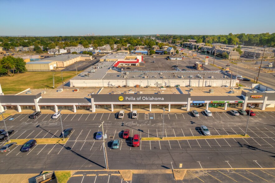 More Photos Of 7030 S Lewis Ave, Tulsa Unknown For Lease