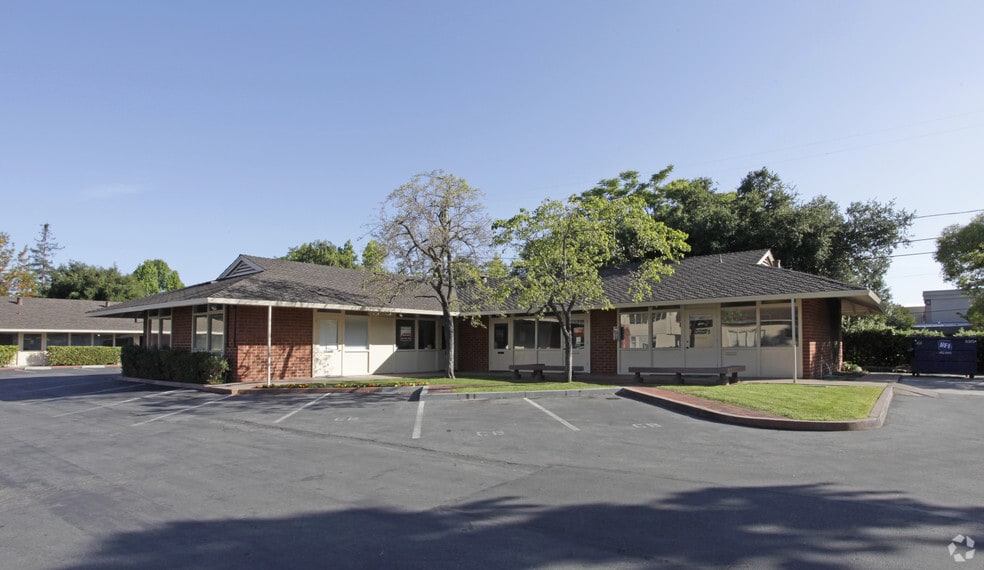 Primary Photo Of 932 Santa Cruz Ave, Menlo Park Office For Lease