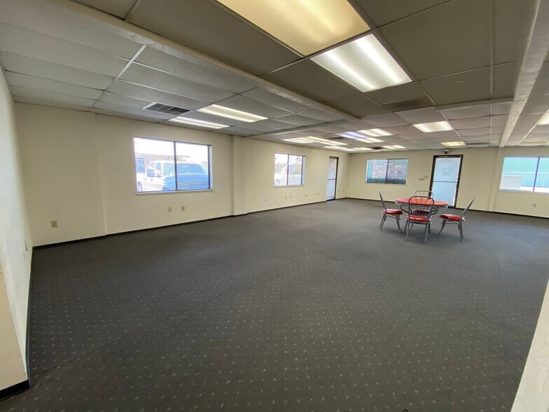 More Photos Of 1117 Lone Palm Ave, Modesto Loft Creative Space For Lease
