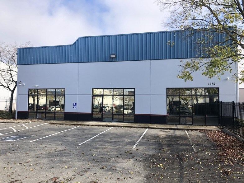 More Photos Of 8370 Rovana Cir, Sacramento Warehouse For Lease