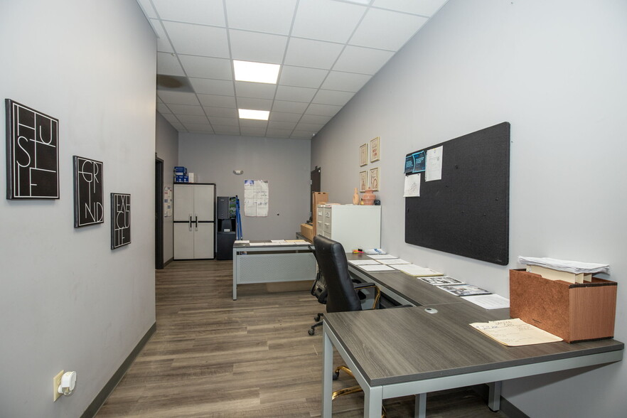 More Photos Of 311 Corporate Dr, Shelbyville Warehouse For Sale