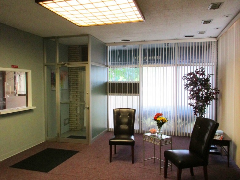 More Photos Of 18940 Schoolcraft, Detroit Medical For Sale