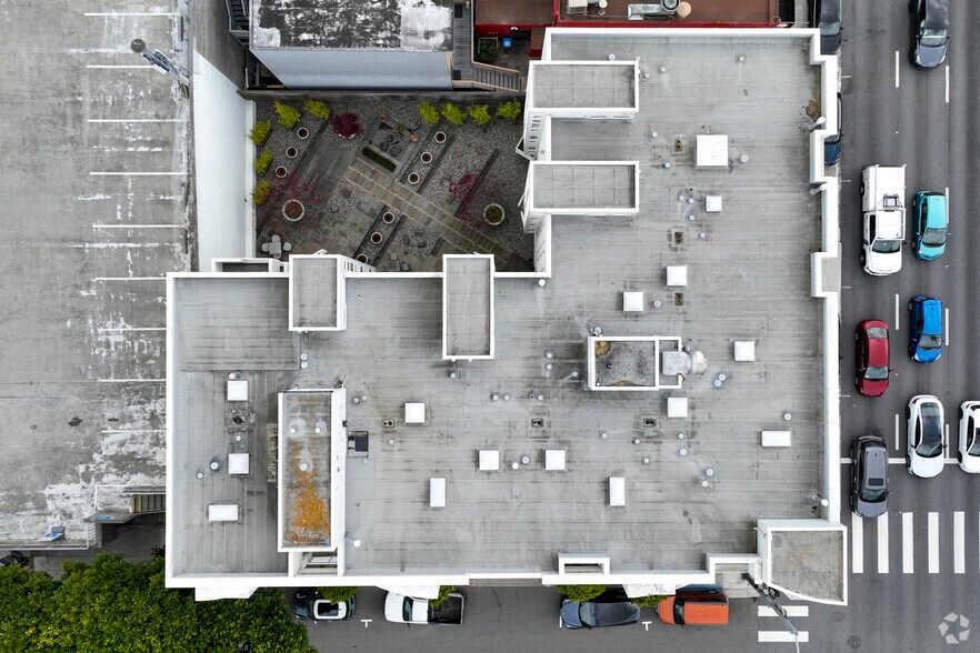 More Photos Of 2288-2298 Lombard St, San Francisco Apartments For Sale