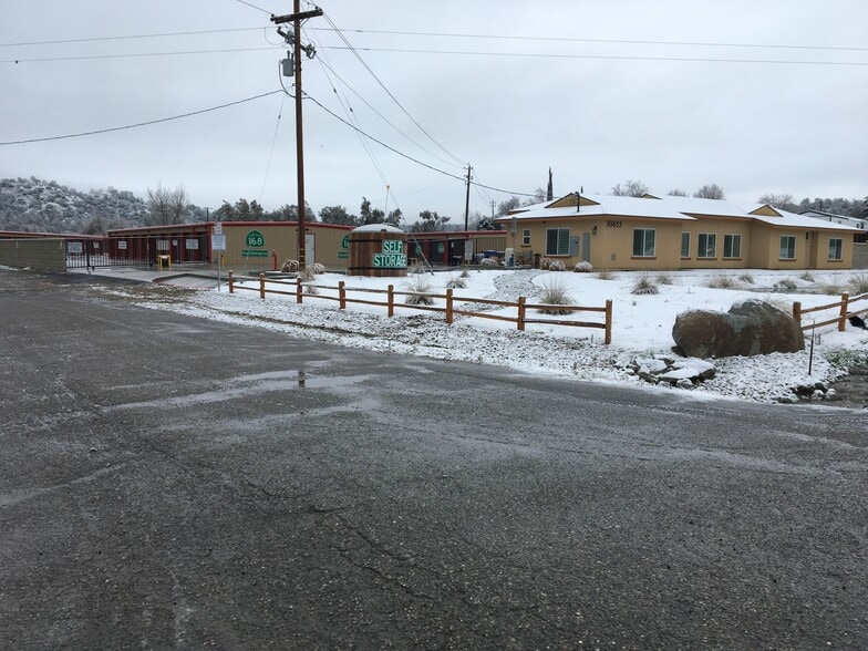 More Photos Of 30455 Auberry Rd, Prather Self Storage For Sale