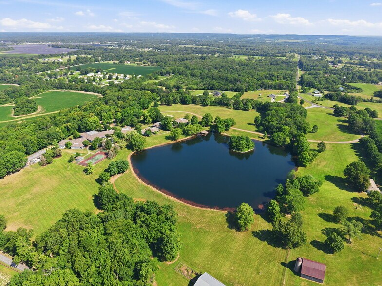 More Photos Of 1461 Highway EE, Winfield Specialty For Sale