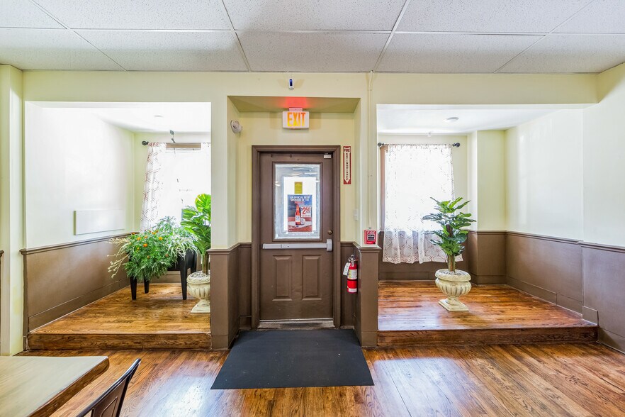 More Photos Of 211 Main St, Royersford Bar For Sale
