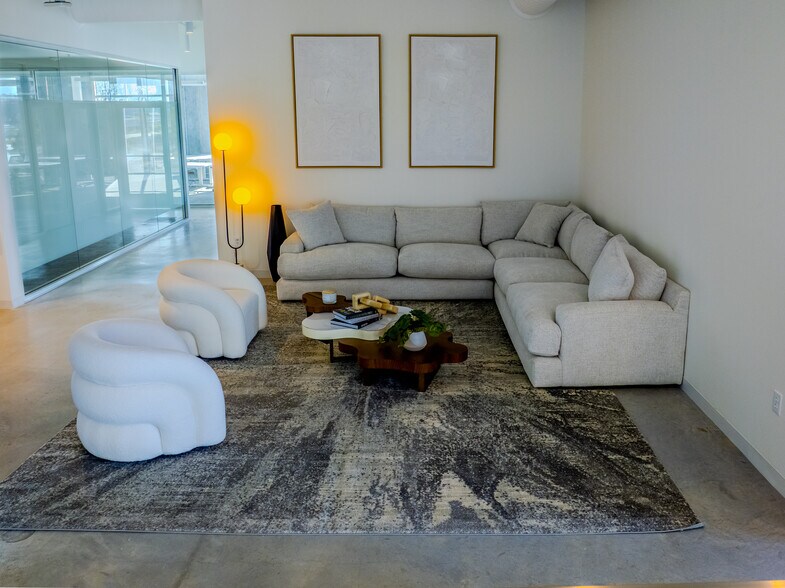 More Photos Of 2500 NE 11th St, Bentonville Coworking Space