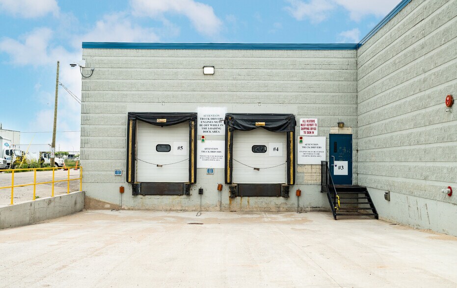 More Photos Of 205 Hutchings St, Winnipeg Manufacturing For Lease