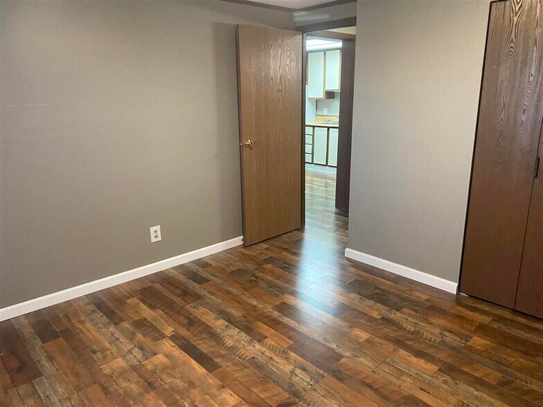 More Photos Of 101 Longview Dr, Russellville Apartments For Sale